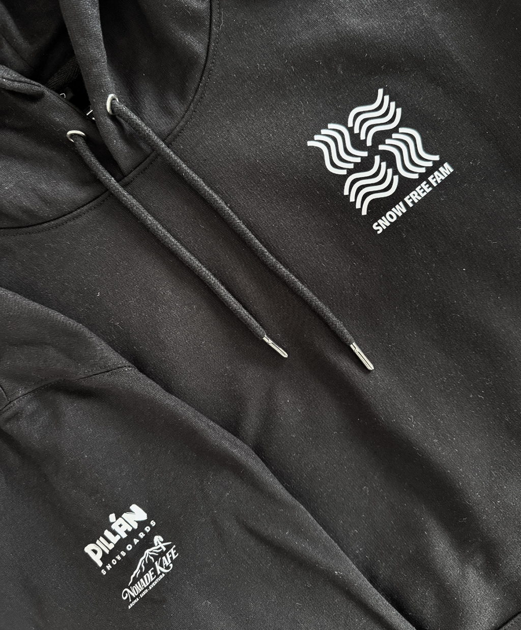 Hoodie SNOW FREE FAM Logo Negro